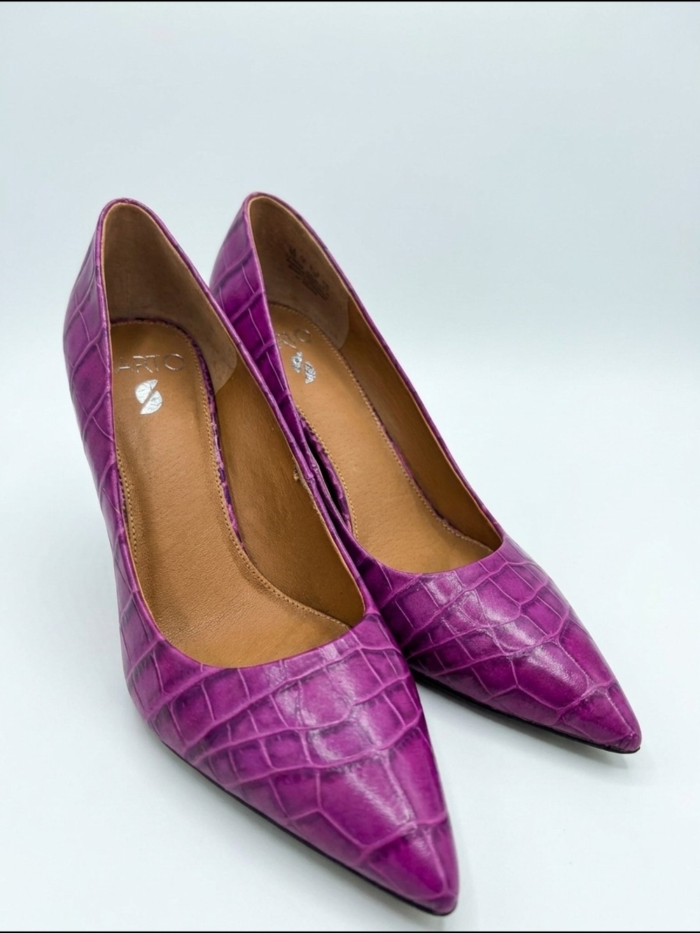 SARTO By Franco Sarto Purple Croc-Embossed Pointed Toe Pumps